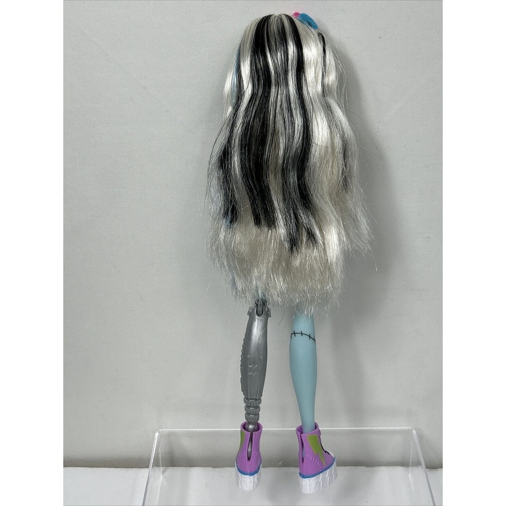 Monster High Doll Frankie Stein 2022 Frankenmonster Back To School Uniform - Picture 6 of 11